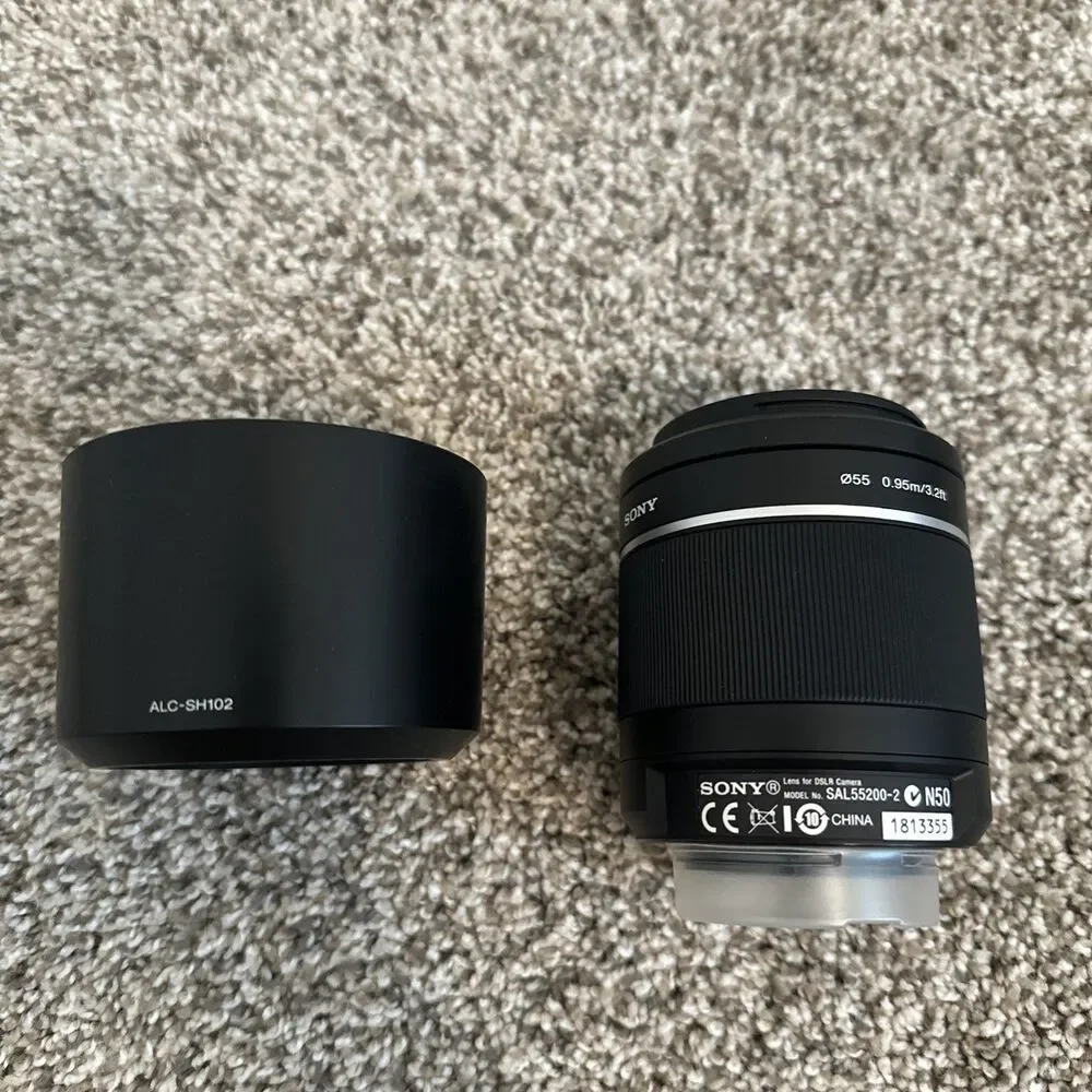 Sony SAL55200-2 DT 55-200mm f/4.0-5.6 Lens A-Mount